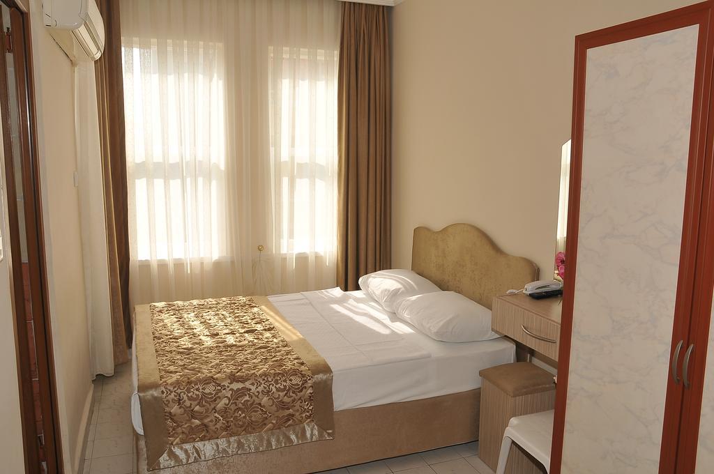 Exenia Hotel